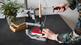 :       / Low-cost hot press for leathercrafting