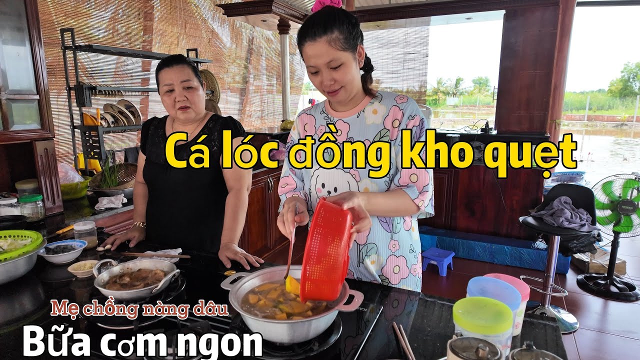Cá lóc đồng kho quẹt tóp mỡ ăn cùng canh bí rợ thịt bằm siêu ngon