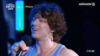 Irama - Bella e rovinata (Batiti live 2020) Resimi