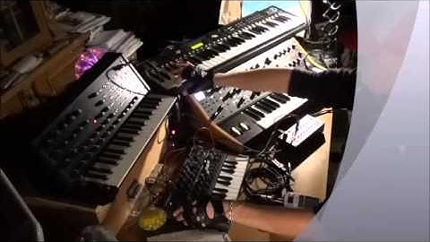 MOOG SUB37 / KORG MS20 mini/X5D/miniKaosspad2/Kaossilator2/SQ 1 / ARTURIA Microbrute - 25 11 2015
