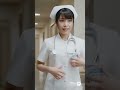 看護師の日常｜病室から出てホワイトコートを整える様子#医療従事者#病院の風景#職業紹介#細やかな瞬間#看護師の日常