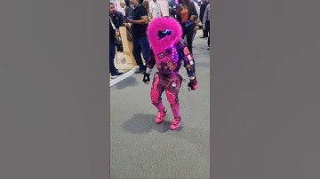 🤖 Cutest Robot in Pink Stuns Everyone at GITEX Global 2025 Dubai | WTC 4K
