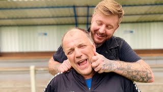 Udo und Wilke - Trecker fahren und Beule im Tor | Wilke Zierden