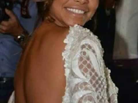 شيرين عبد الوهاب تتألق بفستان مثير الجدل في حفل الموريكس دور 