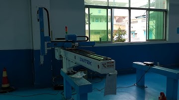 WOW, Another High Speed Injecdtion Robot for Thin Wall Container