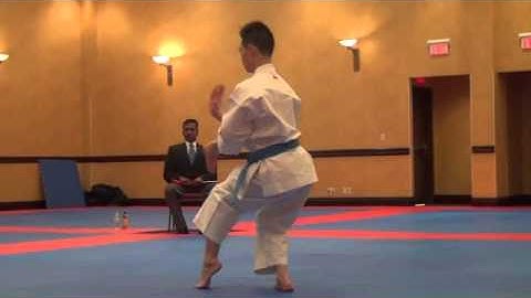 Shito Ryu Kata Suparinpei performed by Leivin Chung in a very special " MATCH " in Toronto Feb.2013