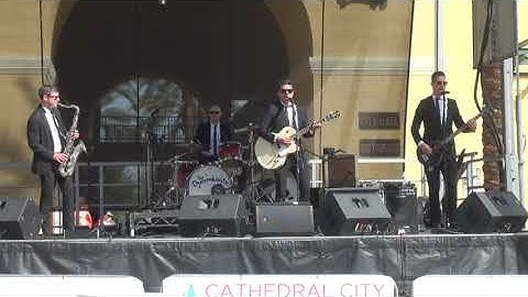 Yakety Yak Cover version - Cover performance video thumbnail