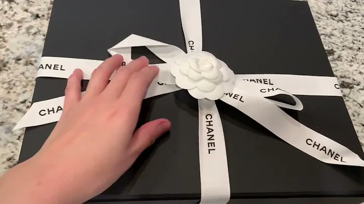 Chanel Unboxing - 22P Bucket Hat & Heart Choker