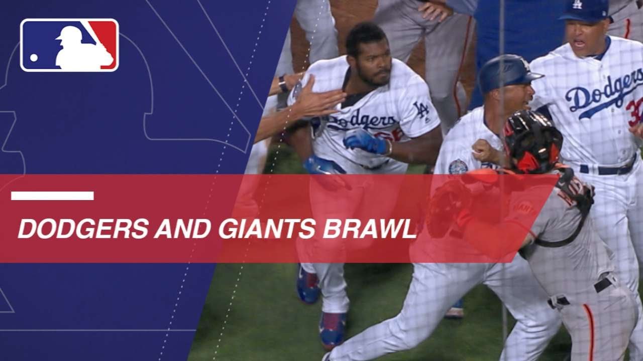 Hundley, Puig ejected after benches clear at Giants vs. Dodgers