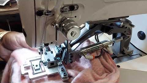 JUKI LK1900BN WITH 2 STAGE AND FLIP FLOP DEVICE FOR LABELS