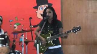 APPLES mizo girl band do ACDC cover you shook me all night long_x264.mp4
