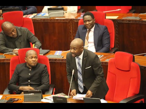 GWAJIMA AENDELEA KUWAKALIA KOONI MAWAZIRI BANDALINI KUNA SAMAKI KUTOKA INDONESIA WAUZWE HAPA