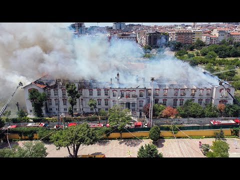 İstanbul Balıklı Rum Hastanesi'nde Yangın! Hastalar Tahliye Edildi