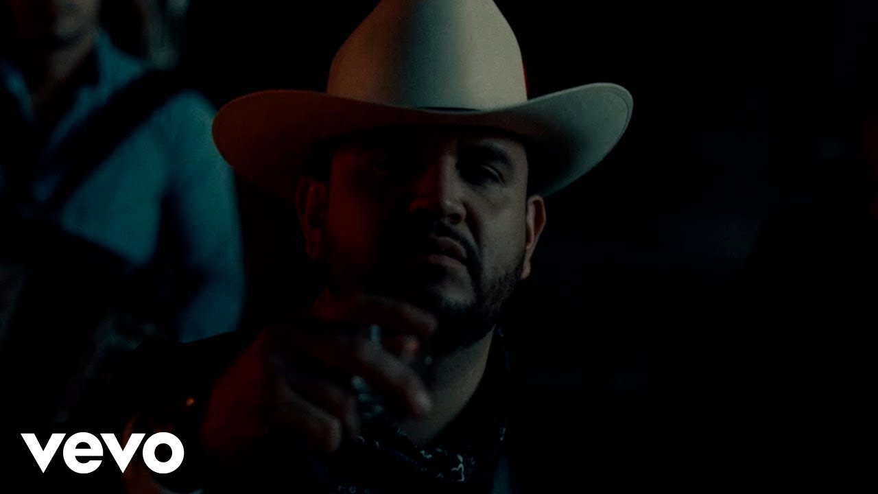 Eden Muñoz, El Fantasma - El Viejo del Monte (Video Oficial)