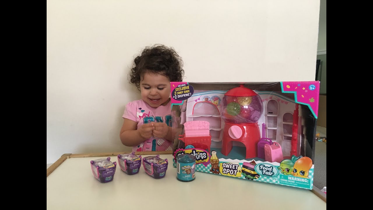 SHOPKINS SWEET SPOT GUMBALL MACHINE | FASION SPREE & FOOD FAIR!