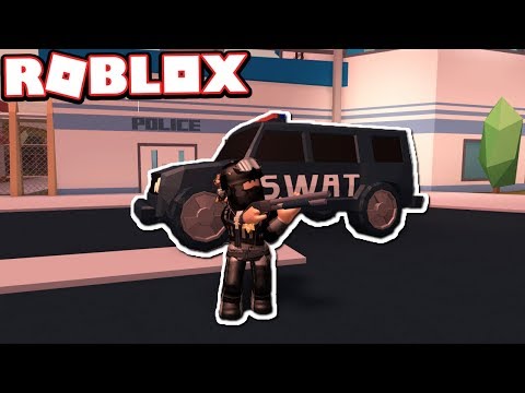 Trolling Criminals As A Swat Officer Roblox Jailbreak Youtube - roblox t shirt swat