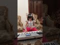 الروبوت لارا 7 سنين تعزف سماعي تتر مسلسل النهاية ليوسف الشريف