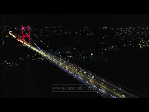 Fatih Sultan Mehmet Köprüsü gece havadan görünümü