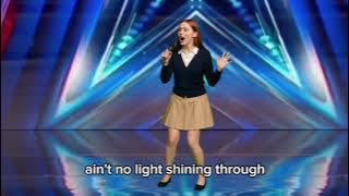 Golden Voice Brings Simon and the Audience to Tears