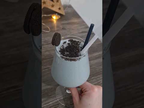 Клубничный коктейль с