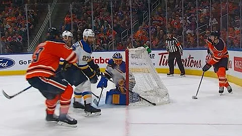 Nugent-Hopkins feeds Caggiula with sneaky pass to stun Blues