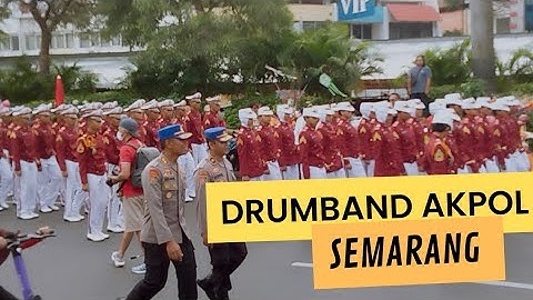 drumband akademi kepolisian Semarang dalam rangka kirab merah putih bhineka tunggal Ika