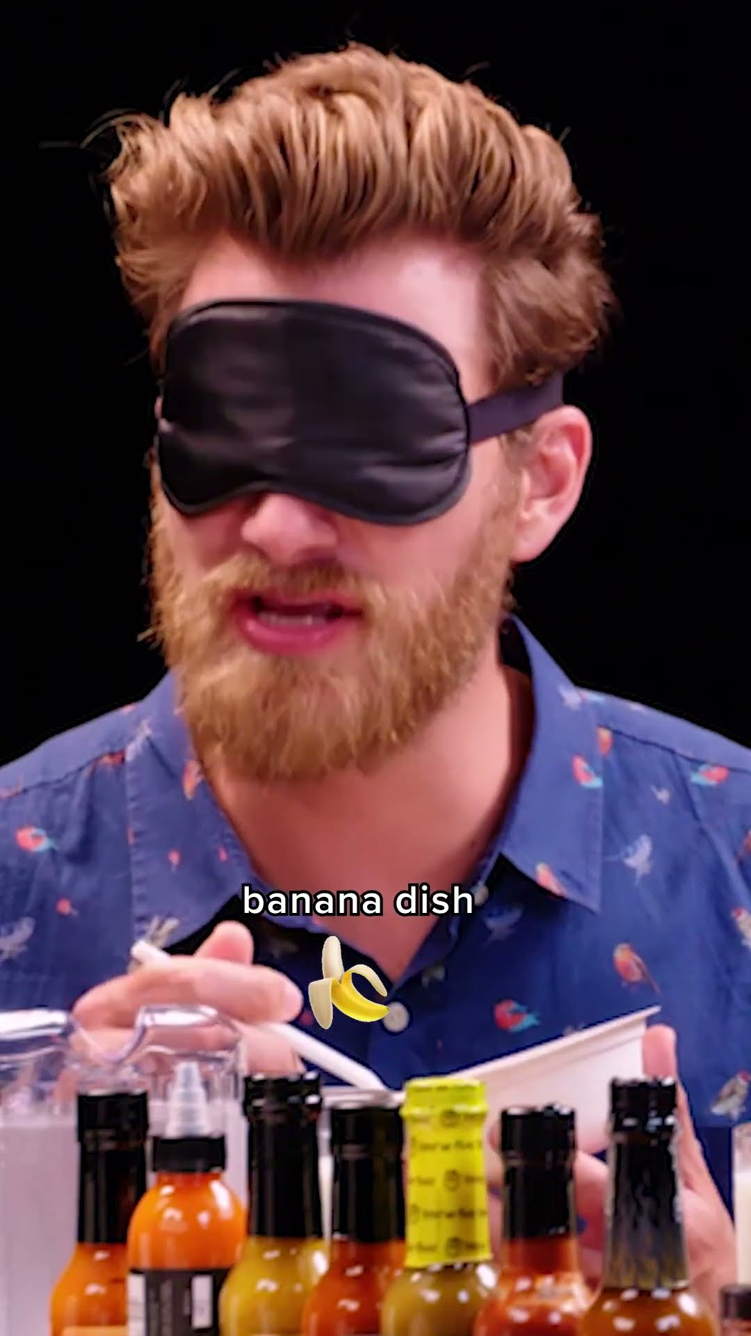 Rhett and Link do a blindfolded ice cream challenge with Sean Evans ?