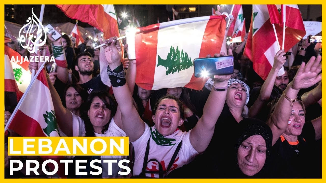 متظاهرون لبنانيون يتحدون المواجهة مع حزب الله