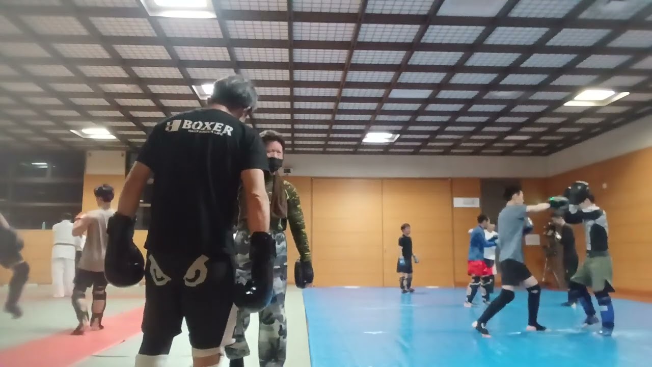 東山千種スポーツセンター🥊一般生徒ミット打ち🥊練習受ける🥊