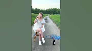 【海外】#美女 VS #ラジコンカー #切り抜き #面白い #海外の反応