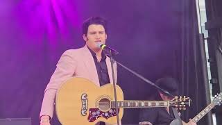 Heartbreak Hotel: Elvis tribute at abbey road on the river