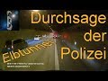 Durchsage der Polizei im Elbtunnel, Hamburg. Die schnellste #Rettungsgasse überhaupt!