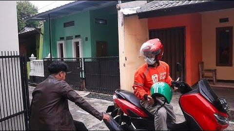 Vest Pendeteksi Lansia Jatuh Menggunakan Sensor Jarak