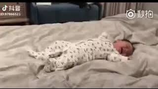 Prank Baby Has Slow Reaction | 9GAG it screenshot 4