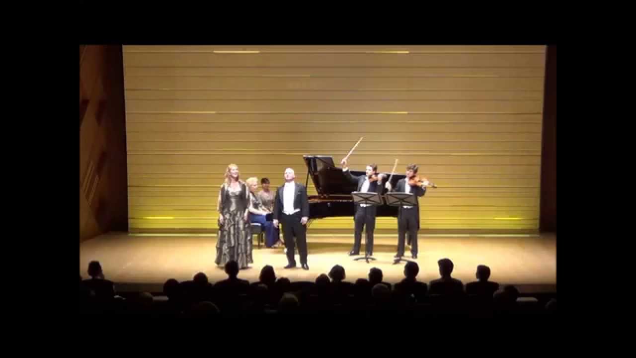 Elegance and Romance from Virginia - live in Japan