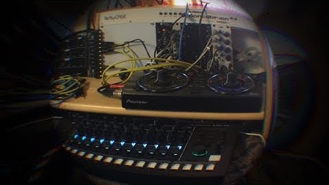 Modular Techno Jam ft: Tr-8s, Plaits and Werkstatt01
