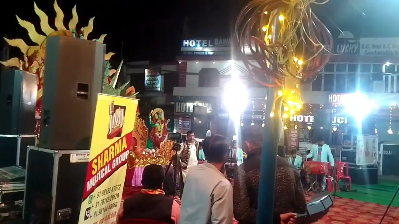 giá xe taxi 7 chỗ mai linh khana 7890