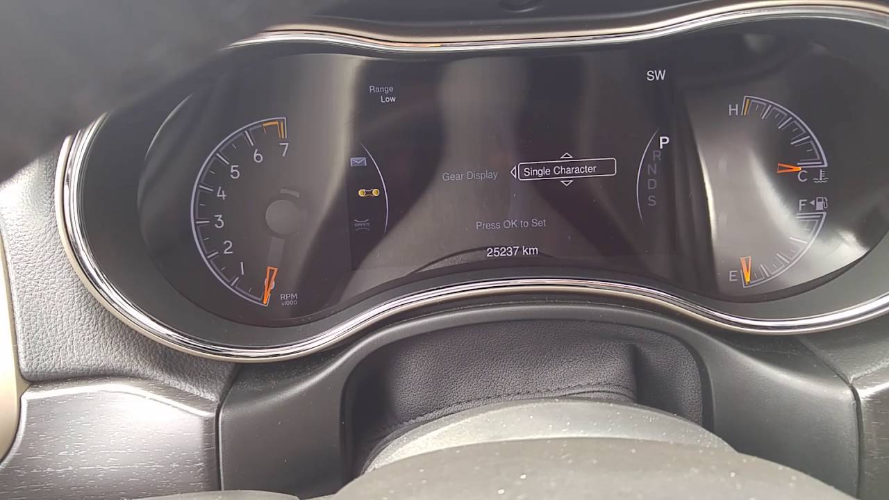 How to set up the TFT display screen on a 2015 Jeep Grand Cherokee