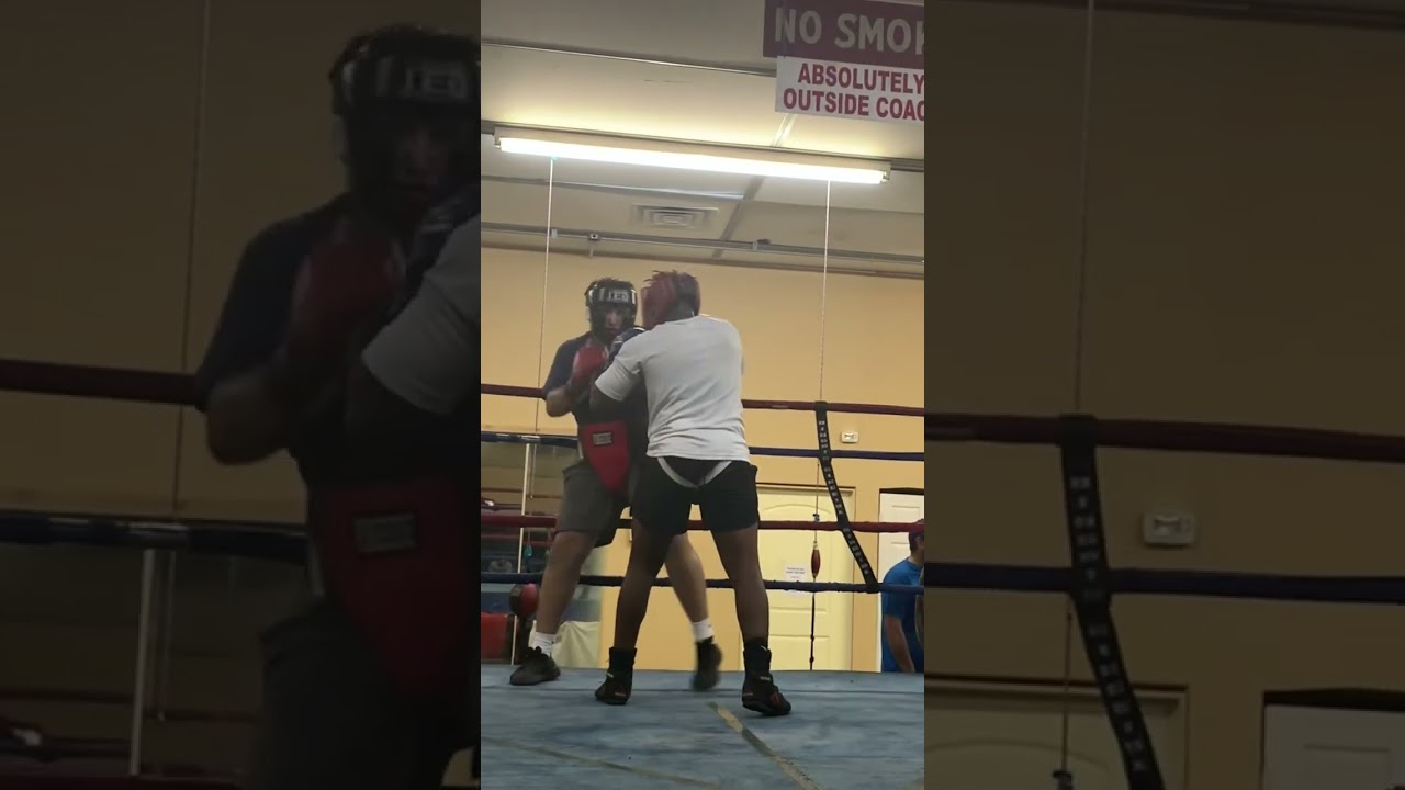 Knocking out a super heavy weight 🥵 