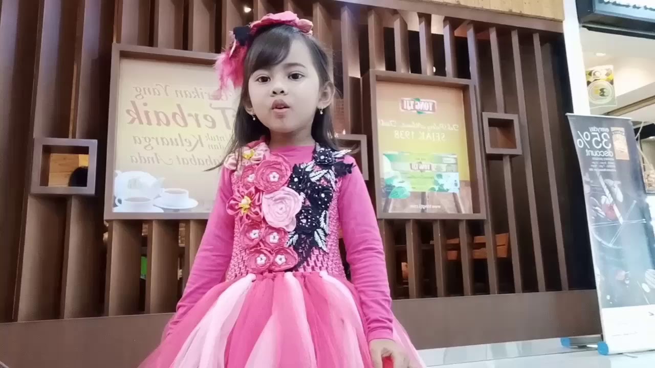 LOMBA Fashion Show Anak Tema Baju Pesta di MAL CIPUTRA 