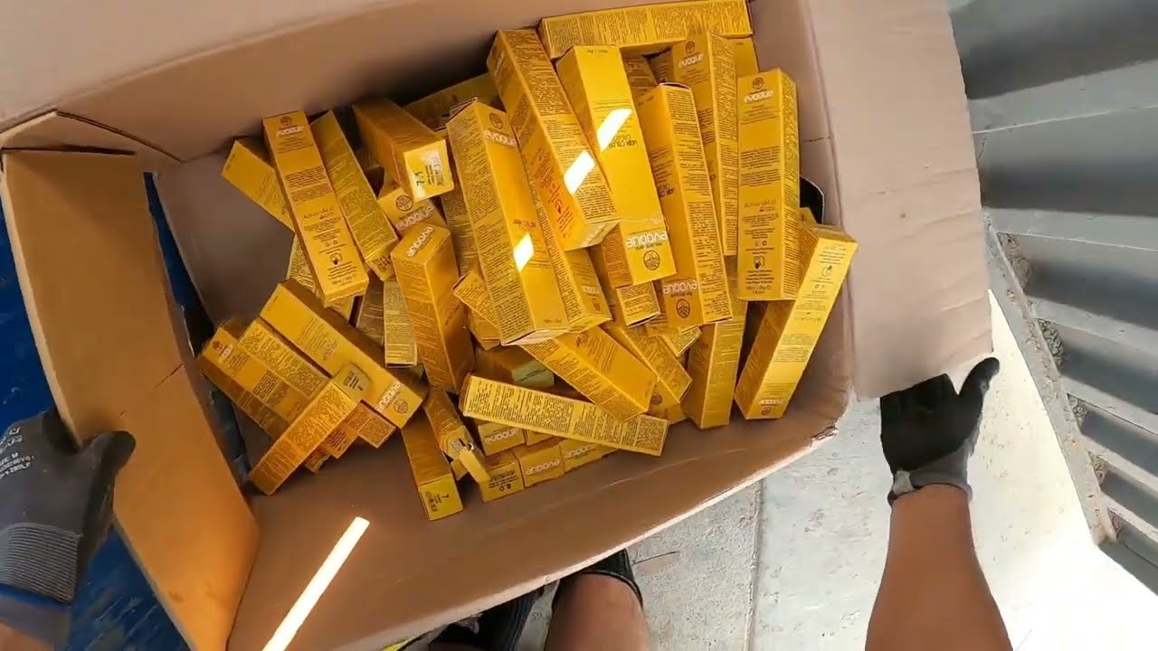 Dumpster Diving for Scrap Metal & More Massive Score!