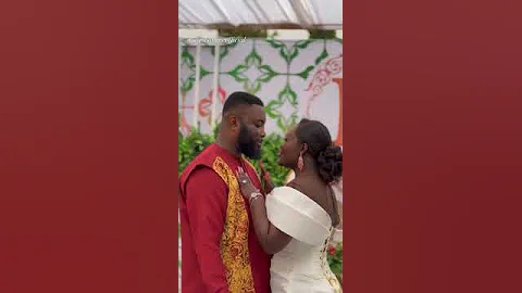 WOOAW KISS FROM ROSES.. #bellanaijaweddings #africanwedding #wedding #trendingshorts #Ghanawedding