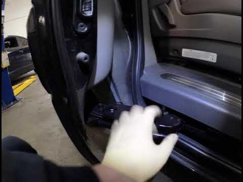 kia sedona slide door issues - YouTube