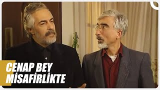 Cenap Bey Ve Davut Usta, Ziyafet Veriyor Bizimkiler