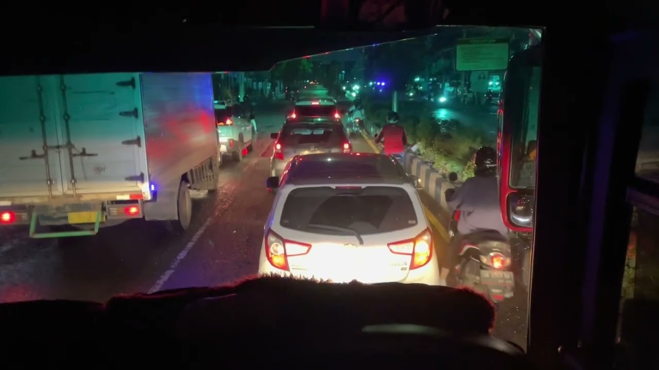 Car Vlog Bus Medium Isuzu NQR