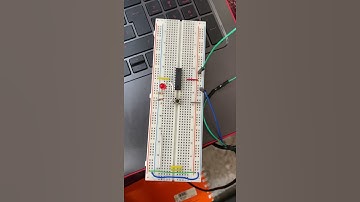 Programa 0.5: Prender y apagar un LED con push