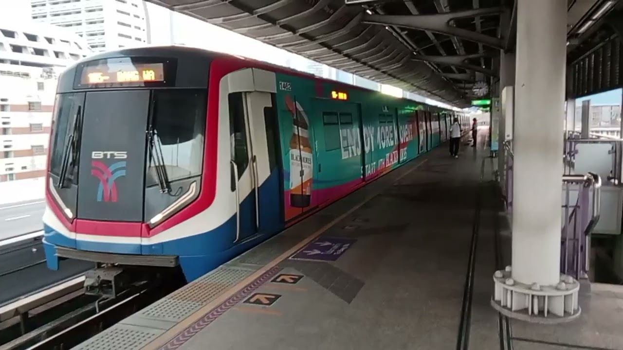 รวมขบวนรถไฟฟ้า BTS สายสีลม 10 ขบวน เข้าออกในชานชาลาที่ 3 สถานีสะพานตากสิน EP.202