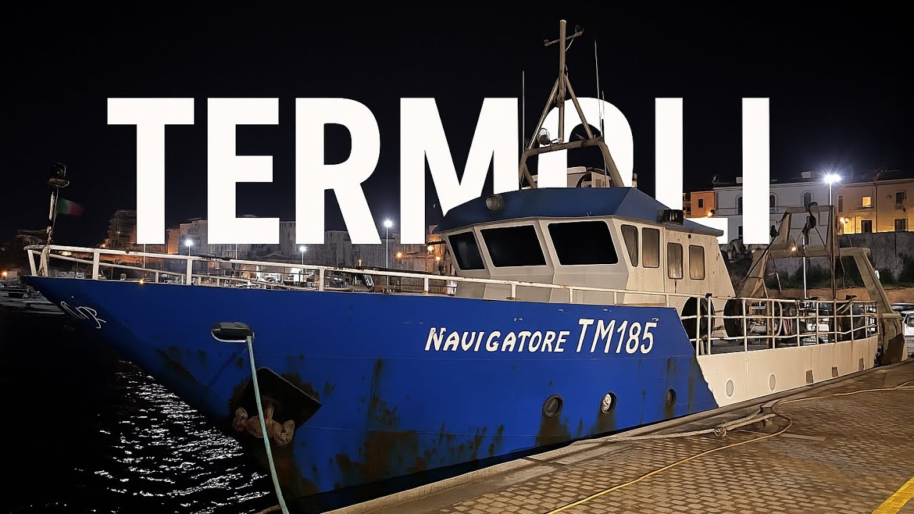 Il quotidiano lavoro silenzioso: traffico di pescherecci al porto di Termoli | Timelapse notturno