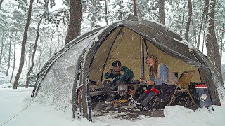 Surviving 50cm heavy snow with a fireplace│cozy camping in blizzard│winter camping korea