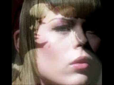 YouTubeでAntony and The Johnsons - Whose Are Theseを視聴 YouTubeでAntony and The Johnsons - Whose Are Theseを視聴
